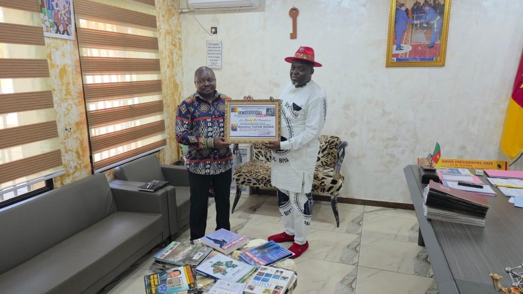Le Maire de la Ville de Bafoussam distingué par un Prix Spécial du Management dans les CTD